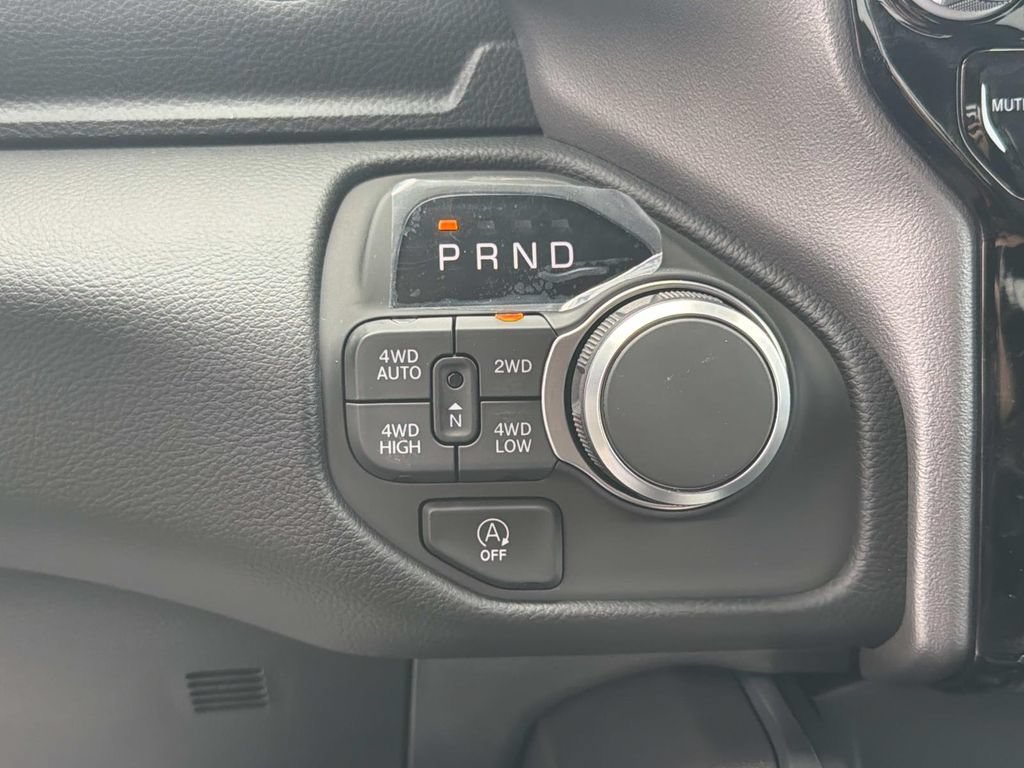 New 2026 RAM 1500 Big Horn AWD/4WD image 7