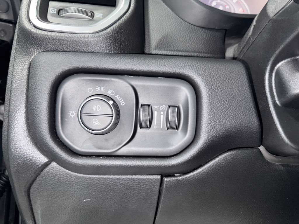 New 2025 RAM 2500 Laramie AWD/4WD image 21