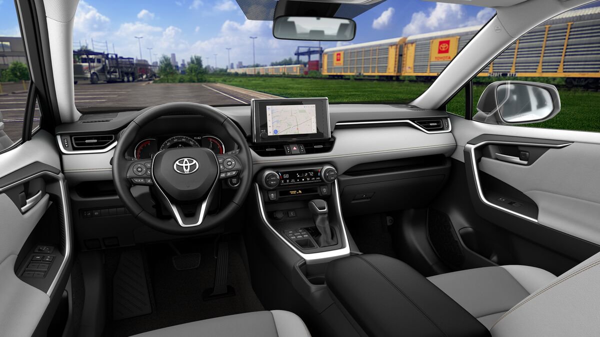Used 2025 Toyota RAV4 XLE Premium image 19