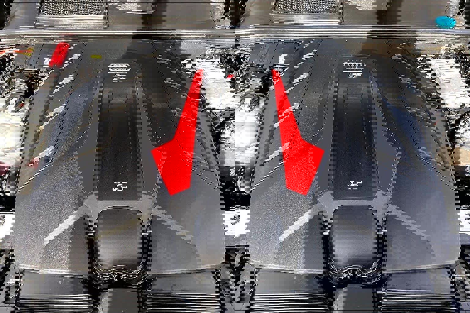 Used 2020 Audi RS Q8 w/ Carbon Optic Package image 12