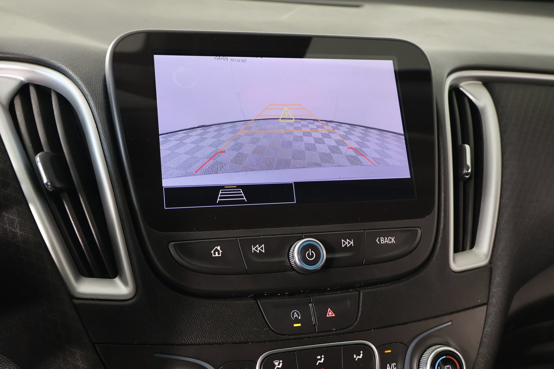 Used 2024 Chevrolet Malibu LT FWD image 6