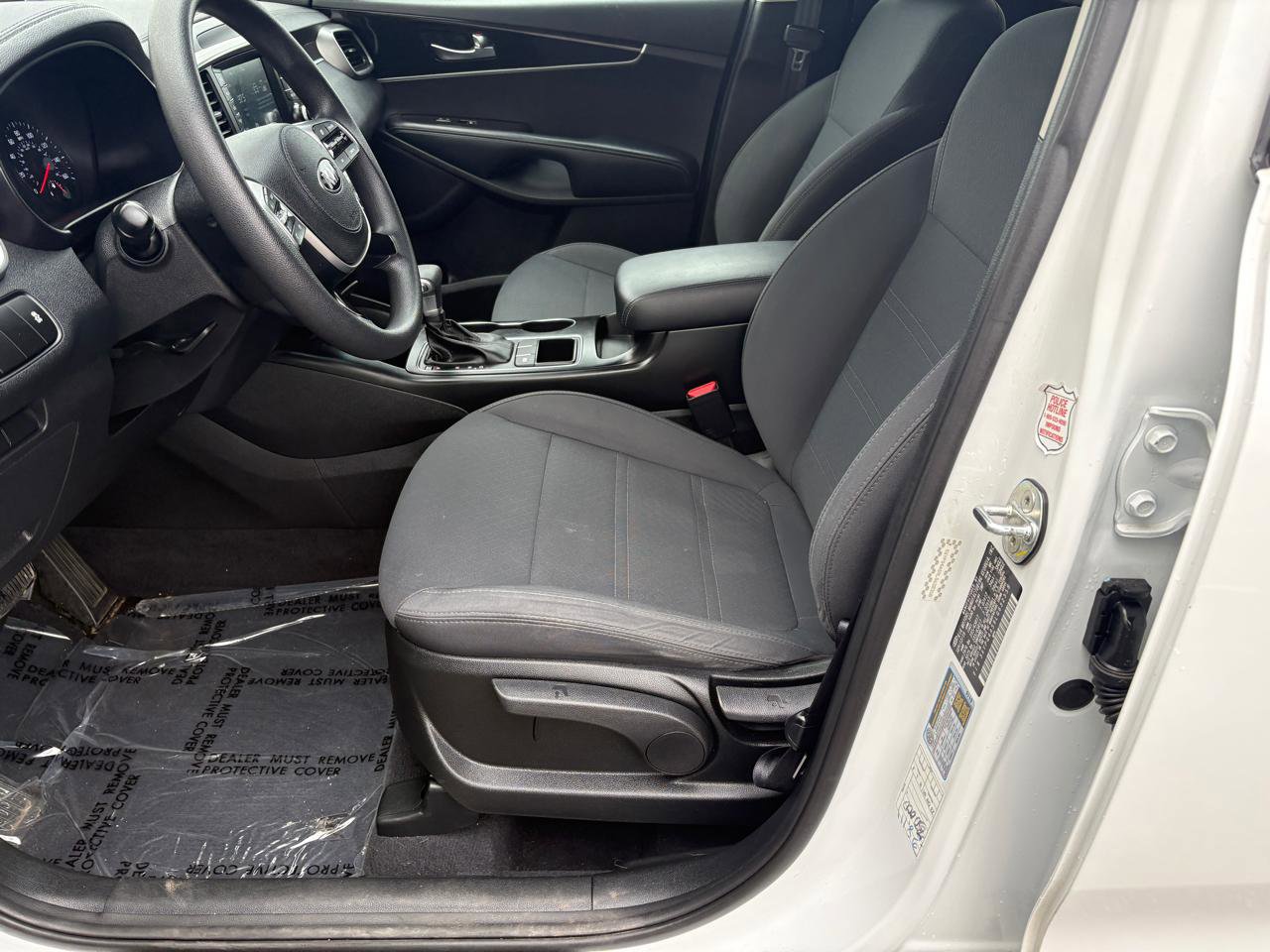 Used 2020 Kia Sorento FWD V6 image 5