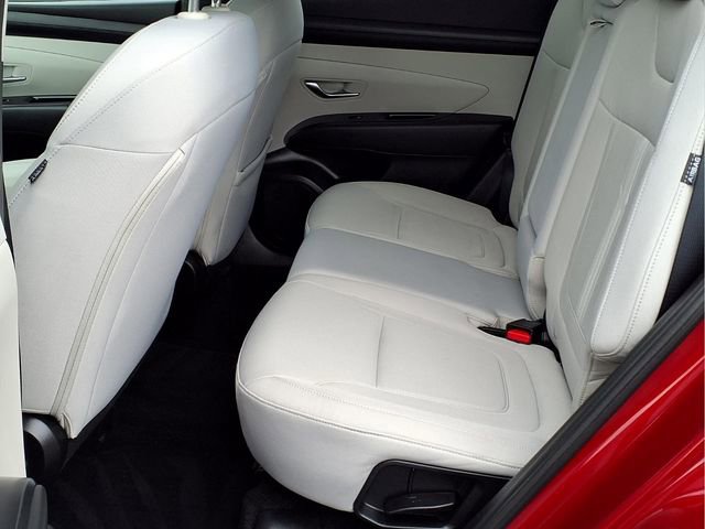 Used 2025 Hyundai Tucson SEL FWD image 12