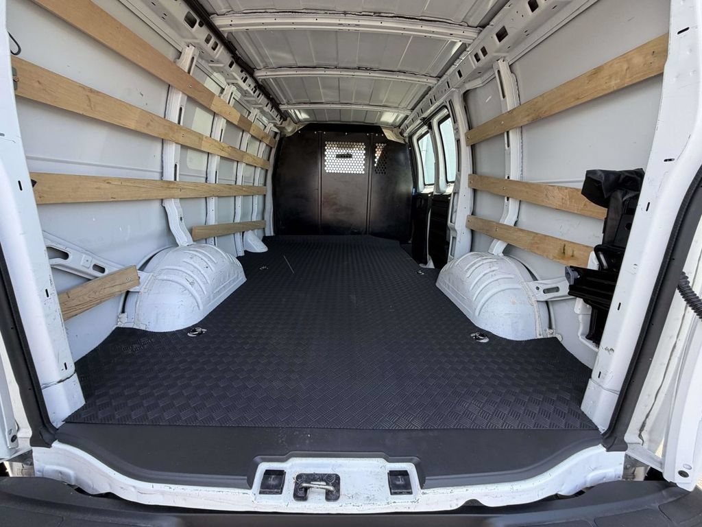 Used 2025 Chevrolet Express 2500 w/ Driver Convenience Package RWD image 14