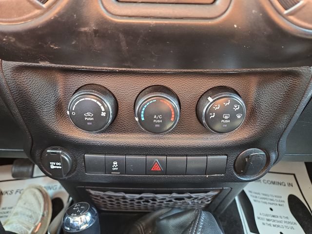 Used 2012 Jeep Wrangler Sport w/ Connectivity Group AWD/4WD image 22