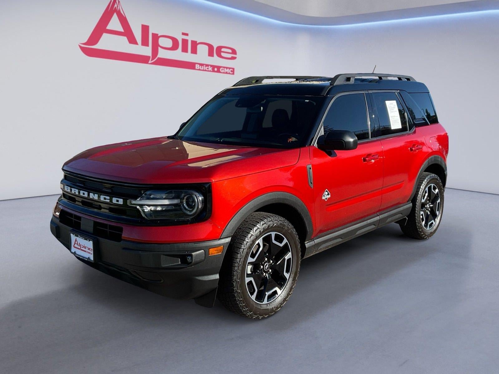 Used 2023 Ford Bronco Sport Outer Banks w/ Tech Package AWD/4WD image 1