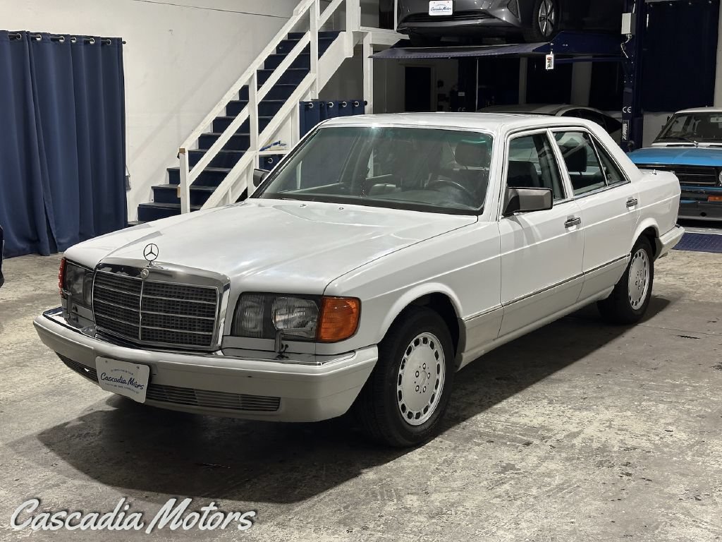 Used 1991 Mercedes-Benz 300 SE image 3
