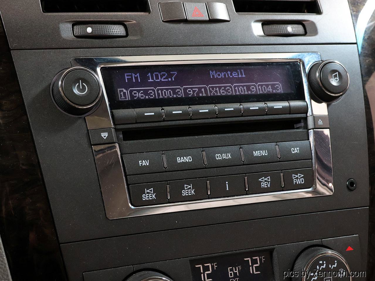 Used 2011 Cadillac DTS Luxury FWD image 17