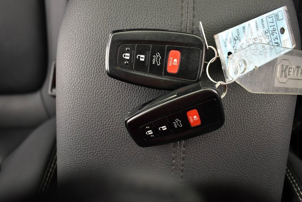 Certified 2022 Toyota RAV4 XLE Premium image 43