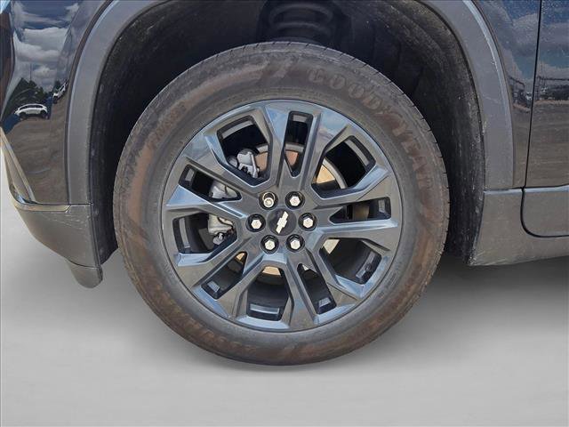 Used 2021 Chevrolet Traverse RS w/ LPO, Floor Liner Package FWD image 10