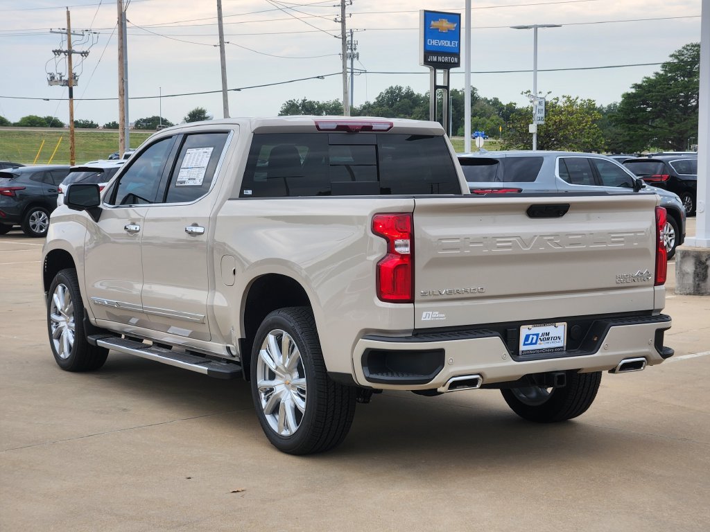 New 2026 Chevrolet Silverado 1500 High Country w/ High Country Premium Package AWD/4WD image 4