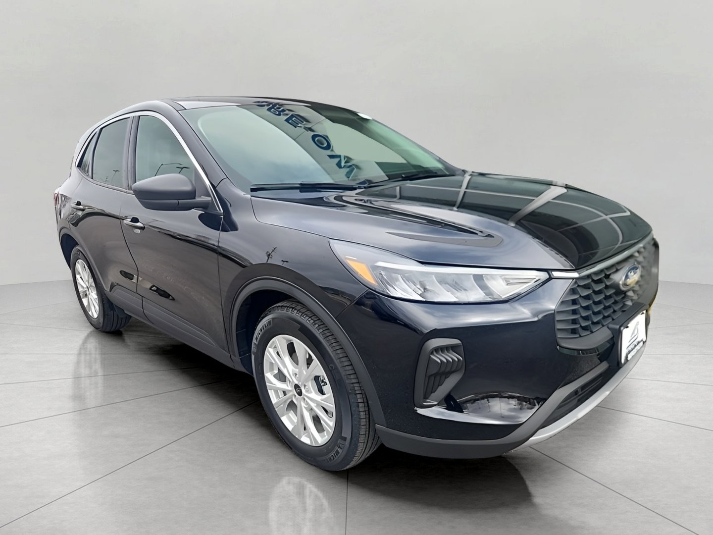 Certified 2023 Ford Escape Active w/ Cold Weather Package FWD image 1