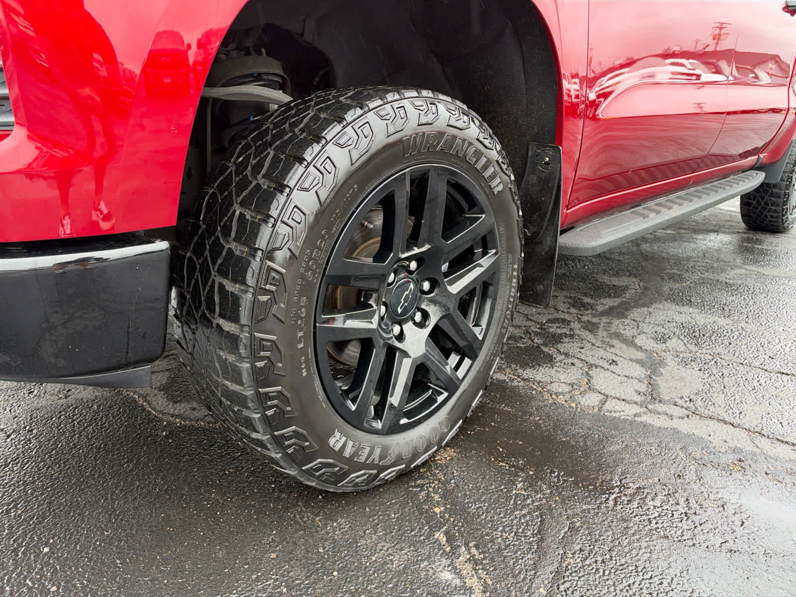 Certified 2024 Chevrolet Silverado 1500 LT Trail Boss w/ Convenience Package II AWD/4WD image 9