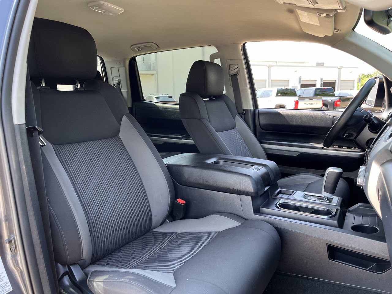 Used 2017 Toyota Tundra SR5 w/ SR5 Upgrade Package RWD image 24