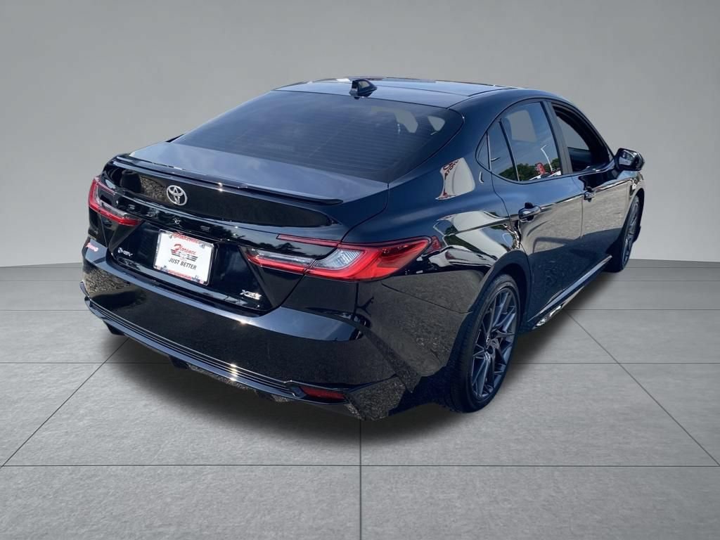 Used 2025 Toyota Camry XSE FWD image 16