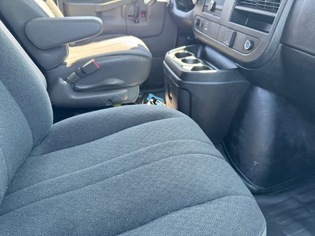 Used 2024 GMC Savana 2500 w/ Driver Convenience Package RWD image 18