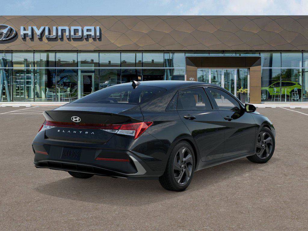 New 2026 Hyundai Elantra Sport image 4