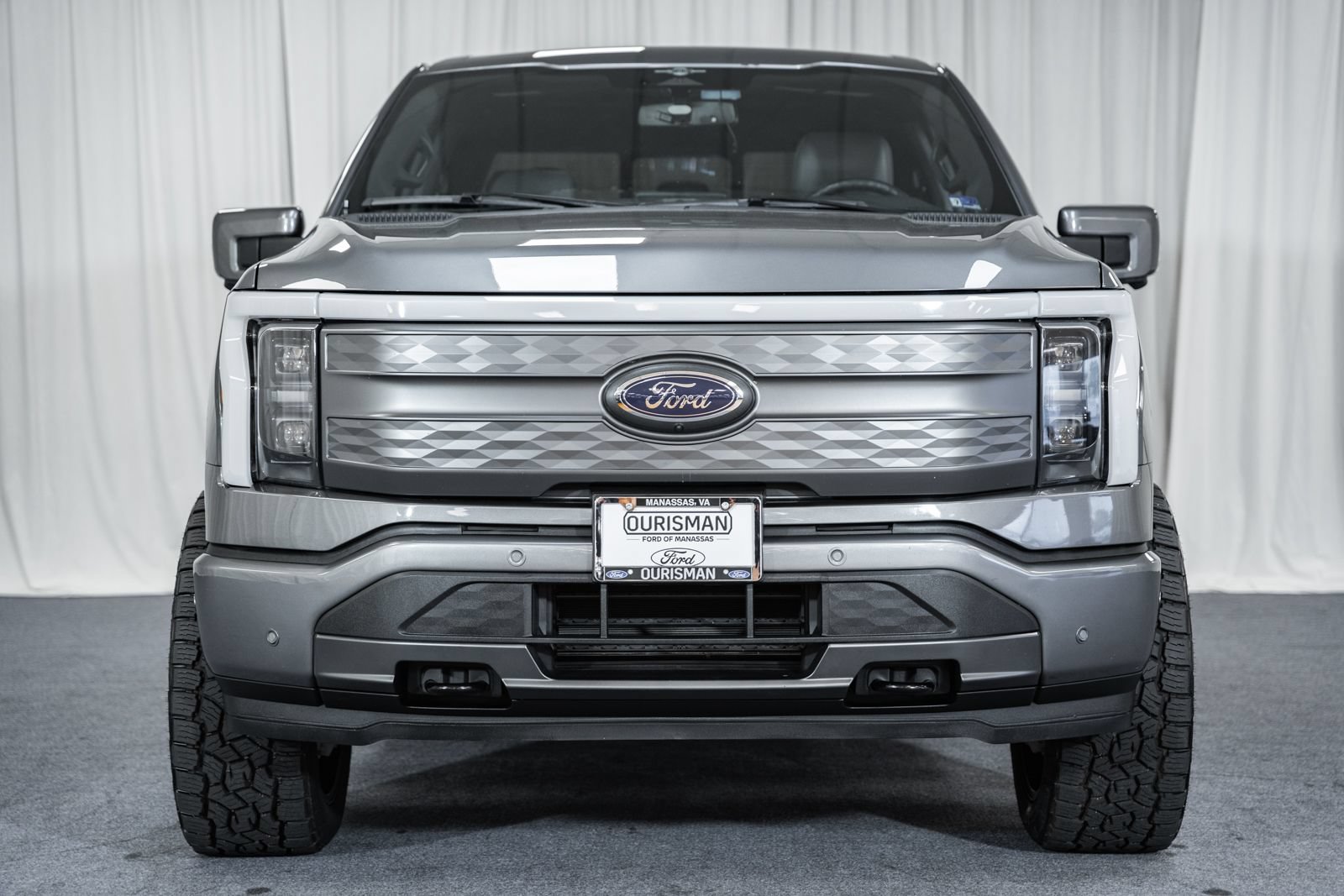 Used 2023 Ford F150 Lightning Lariat w/ Equipment Group 511A High AWD/4WD image 2