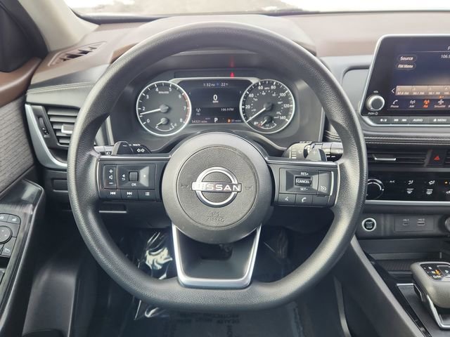 Used 2023 Nissan Rogue S image 29