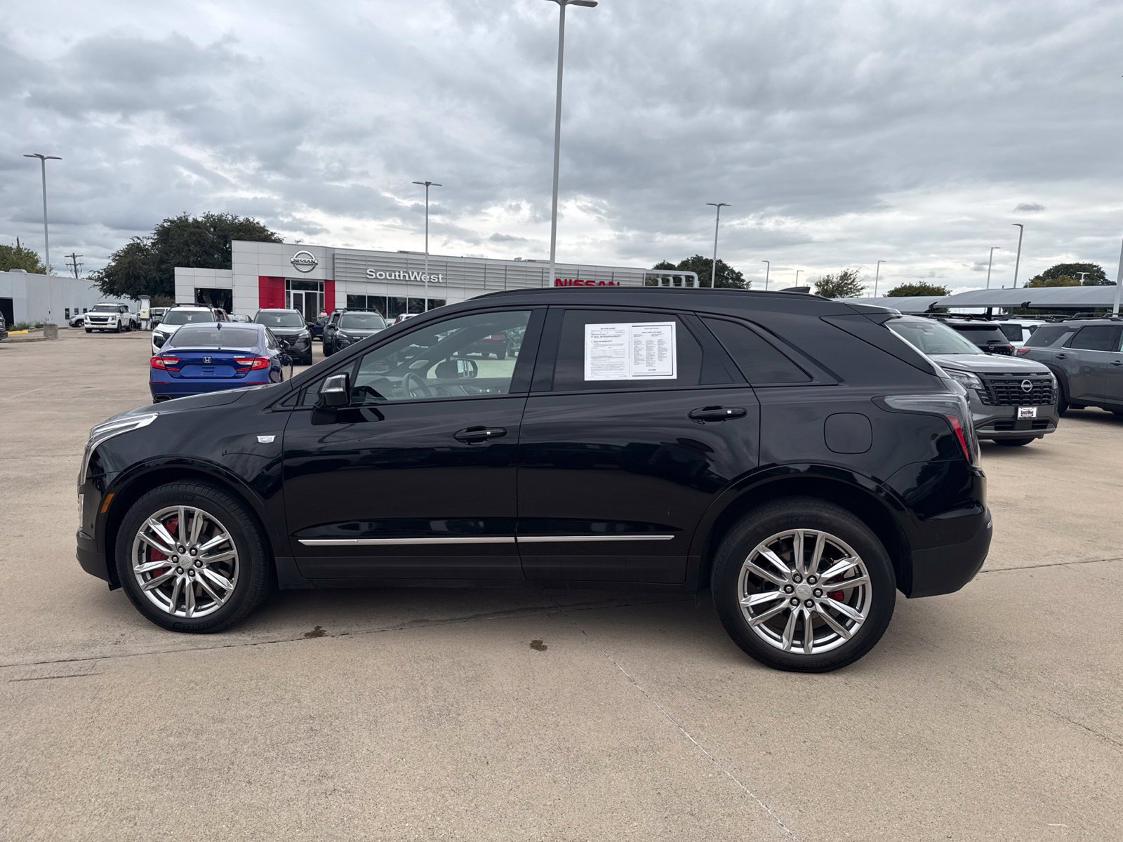 Used 2023 Cadillac XT5 Sportv w/ Technology Package AWD/4WD image 8