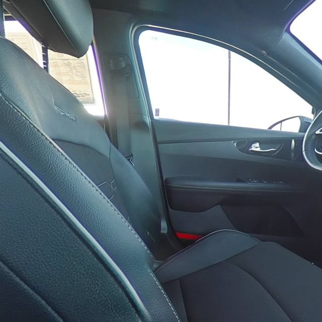 Used 2020 Kia Forte GT-Line FWD image 19