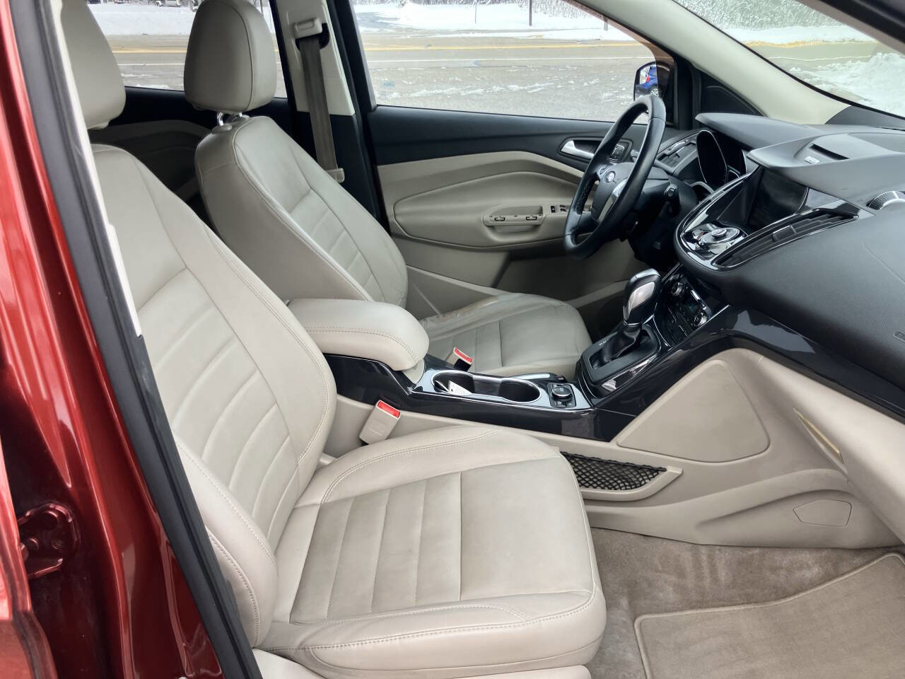 Used 2014 Ford Escape Titanium image 29