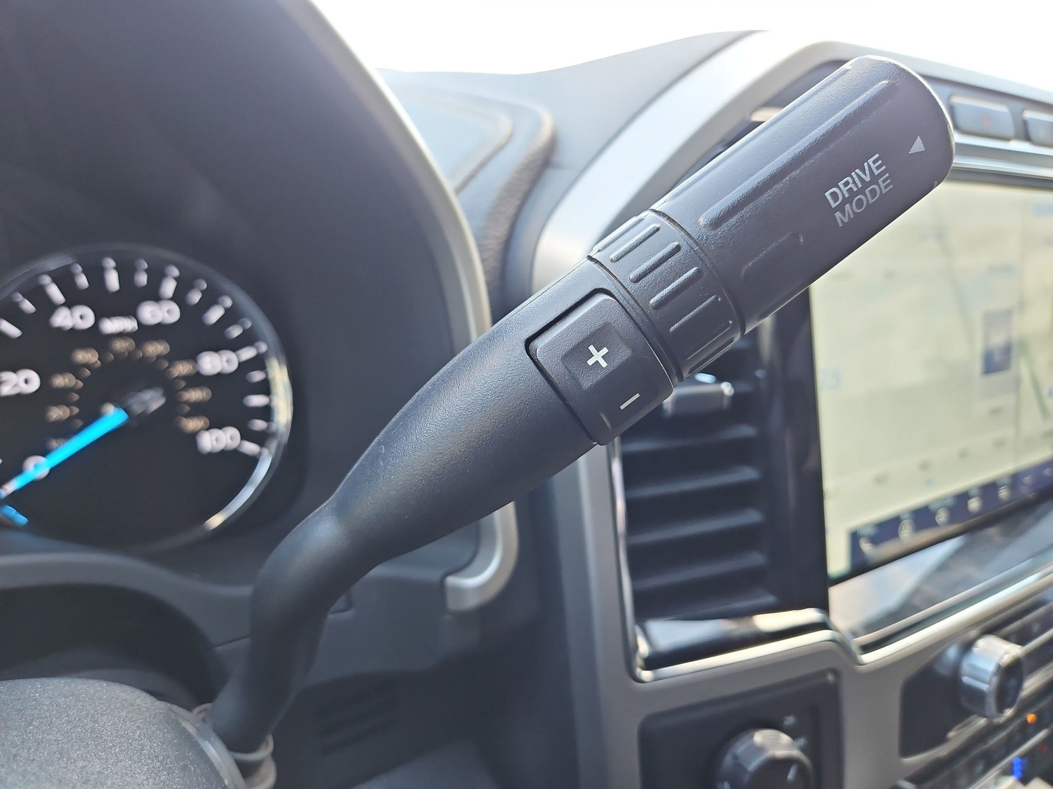 Used 2022 Ford F250 Lariat w/ Lariat Ultimate Package image 26