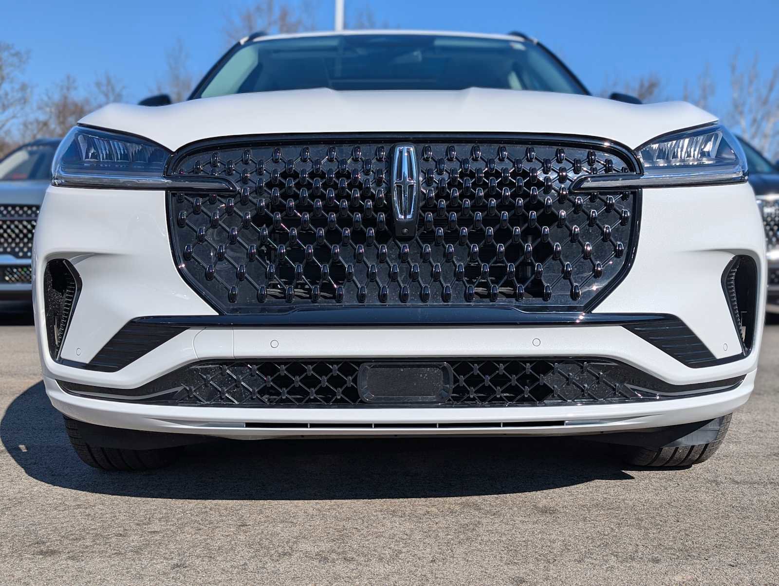 New 2026 Lincoln Aviator AWD image 2