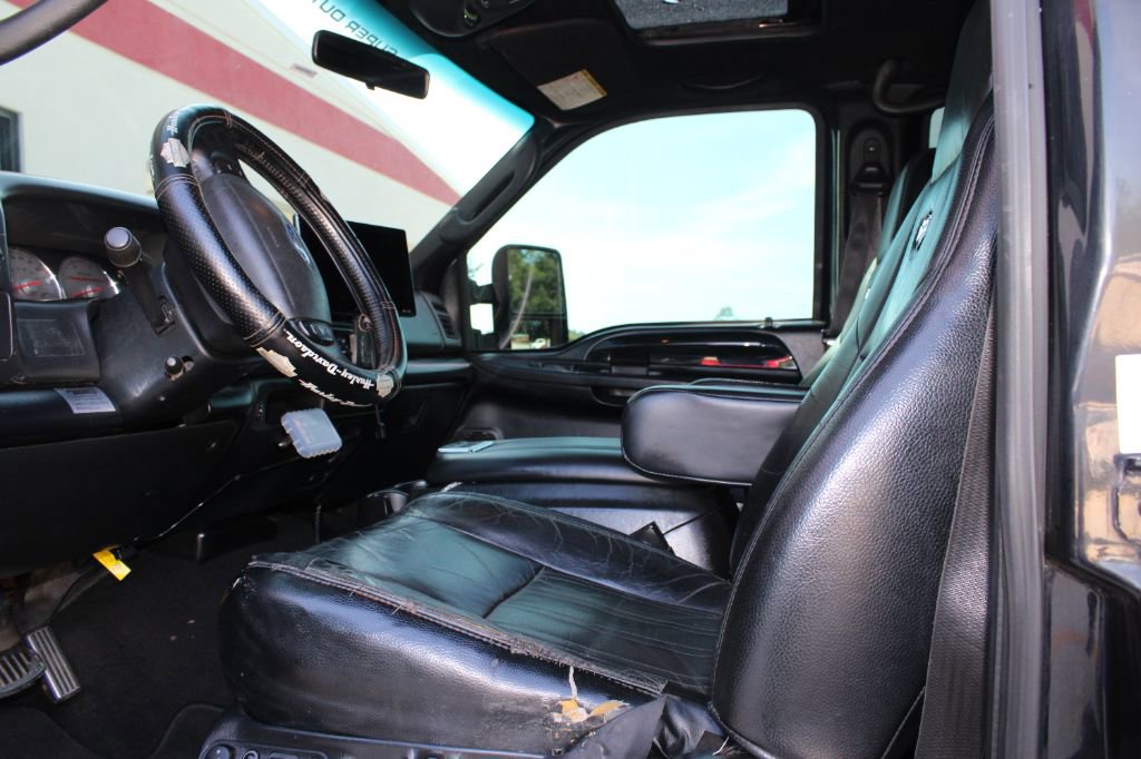 Used 2004 Ford F250 Harley-Davidson AWD/4WD image 10