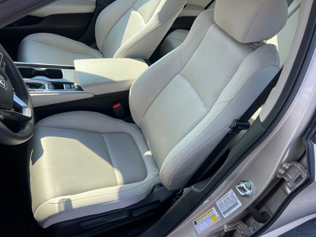Used 2018 Honda Accord LX image 12