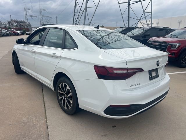Used 2024 Volkswagen Jetta S FWD image 3