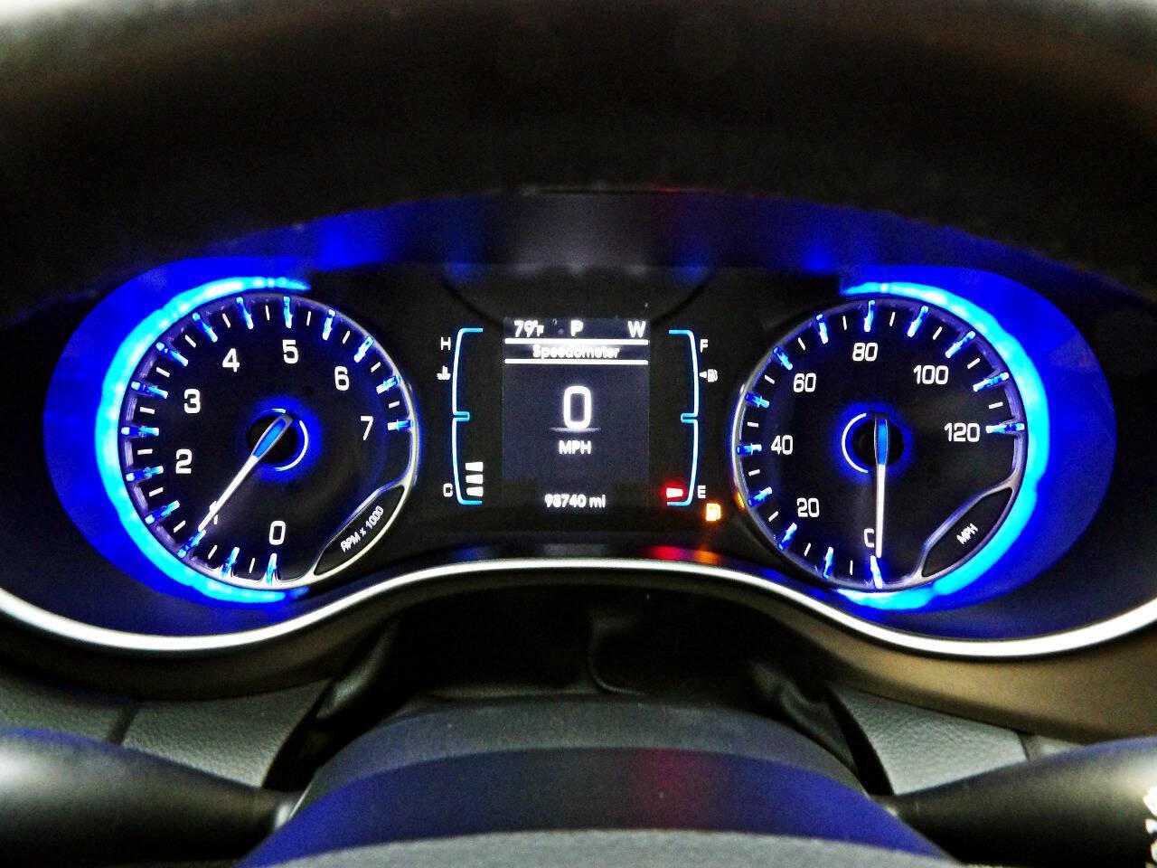 Used 2019 Chrysler Pacifica Touring-L FWD image 15