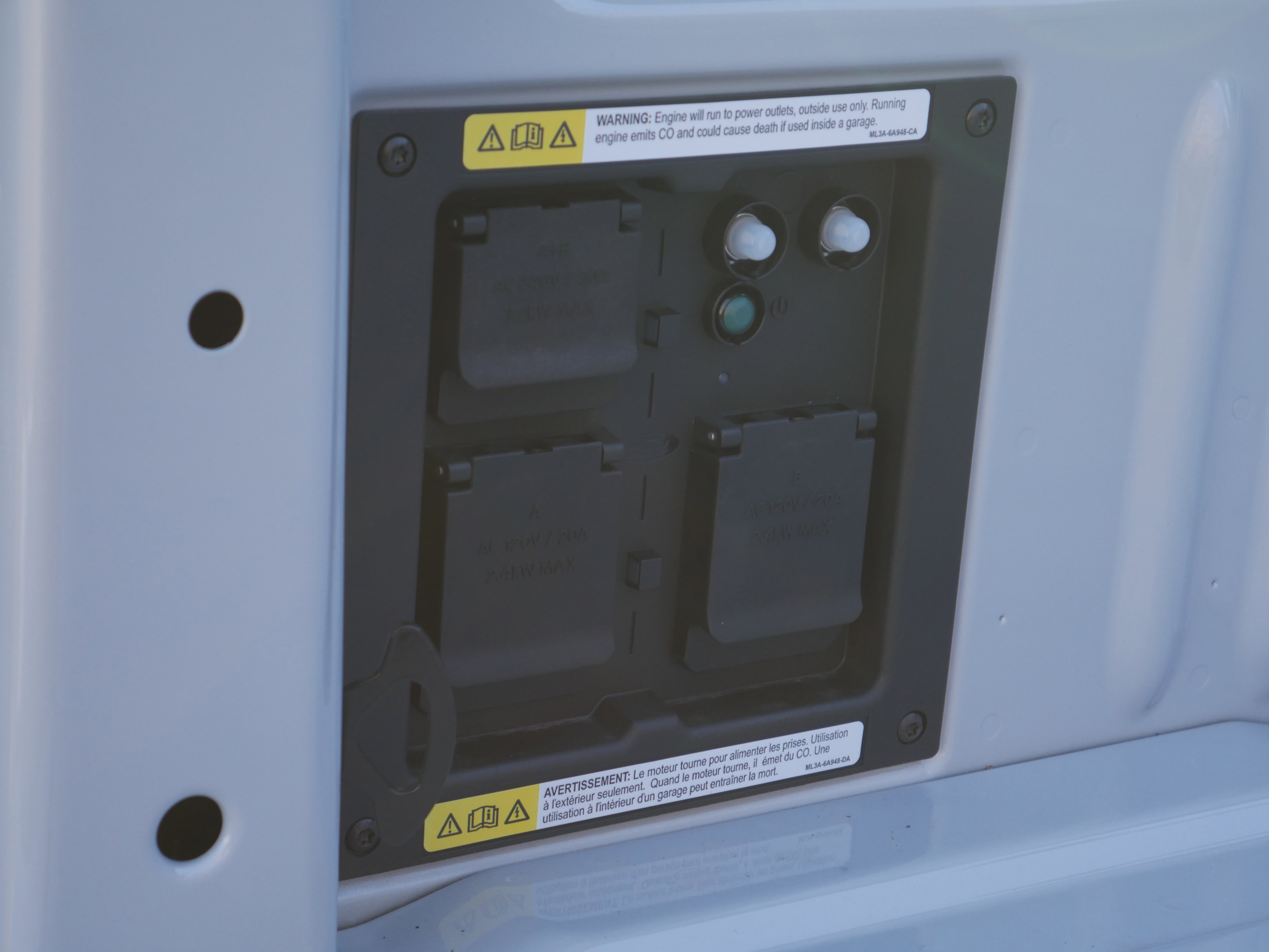 New 2025 Ford F150 Lariat w/ Equipment Group 502A High image 27