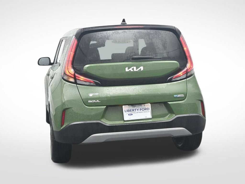 Used 2023 Kia Soul EX FWD image 9