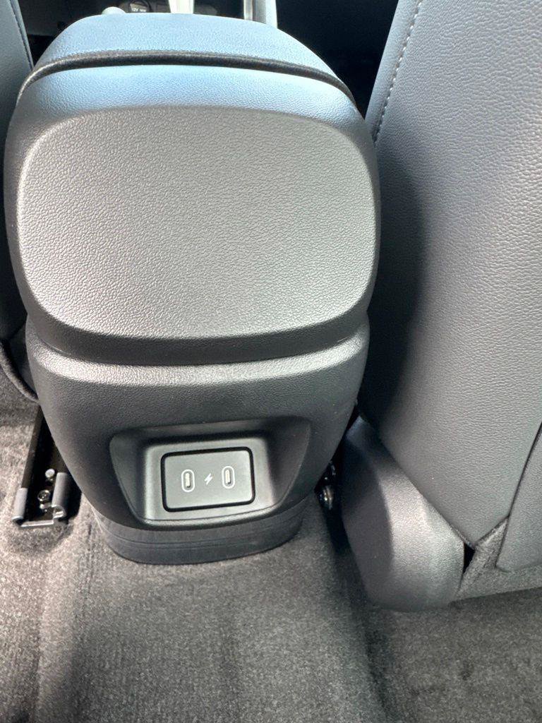 New 2026 Hyundai Elantra SEL Sport FWD image 24