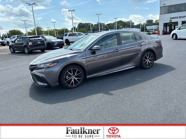 Used 2024 Toyota Camry SE FWD image 14