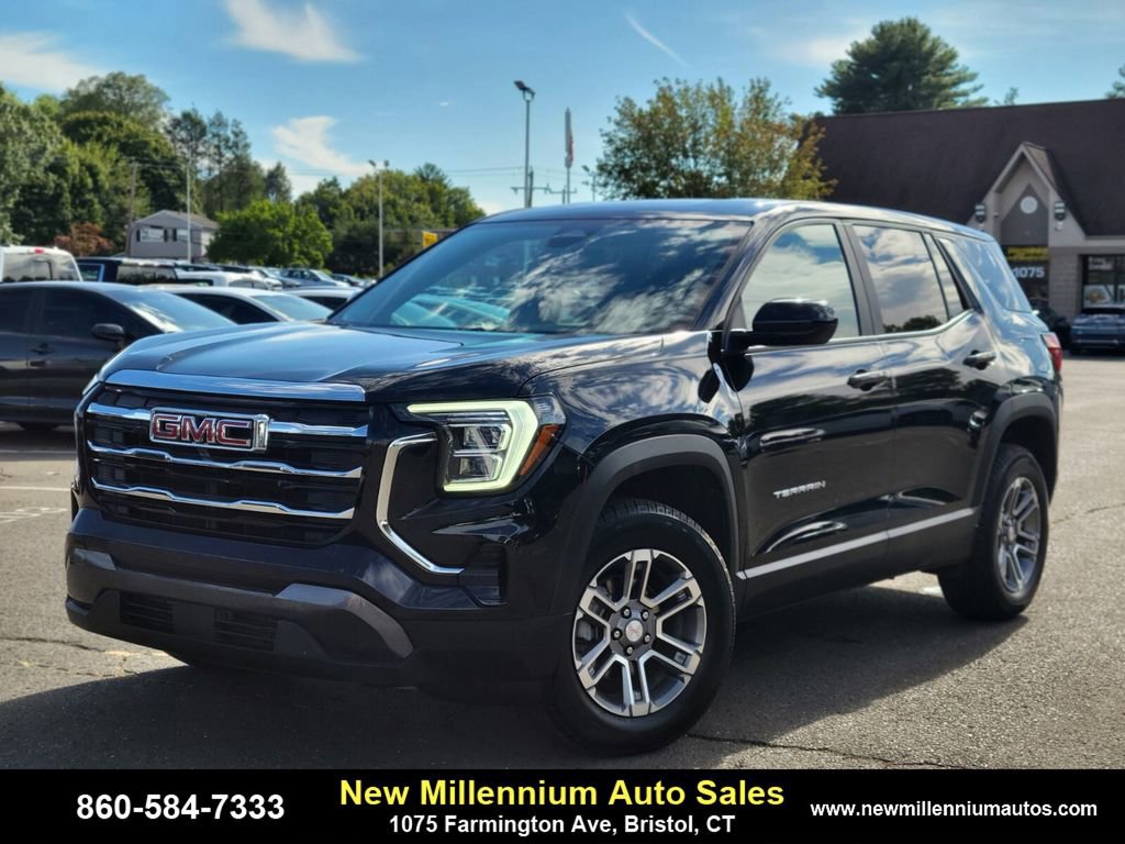 Used 2025 GMC Terrain Elevation image 1