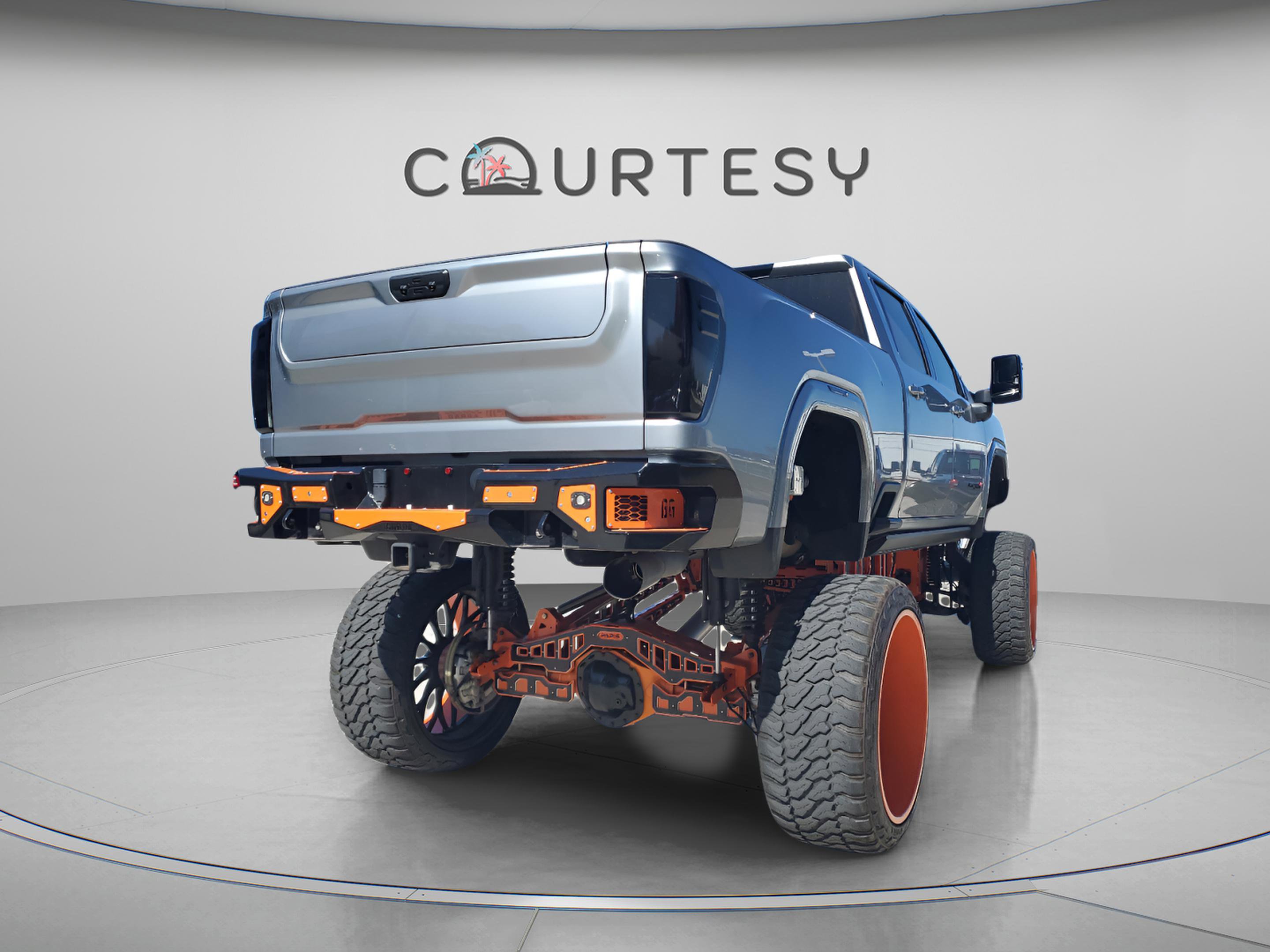 Used 2024 GMC Sierra 2500 AT4 w/ AT4 Premium Plus Package image 4