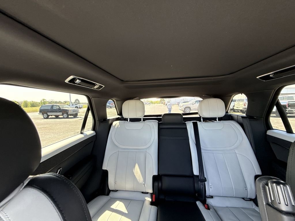 Used 2025 Land Rover Range Rover Sport Dynamic SE image 28