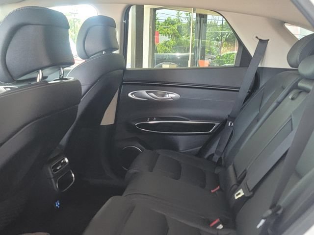 Used 2025 Genesis GV70 2.5T AWD/4WD image 14