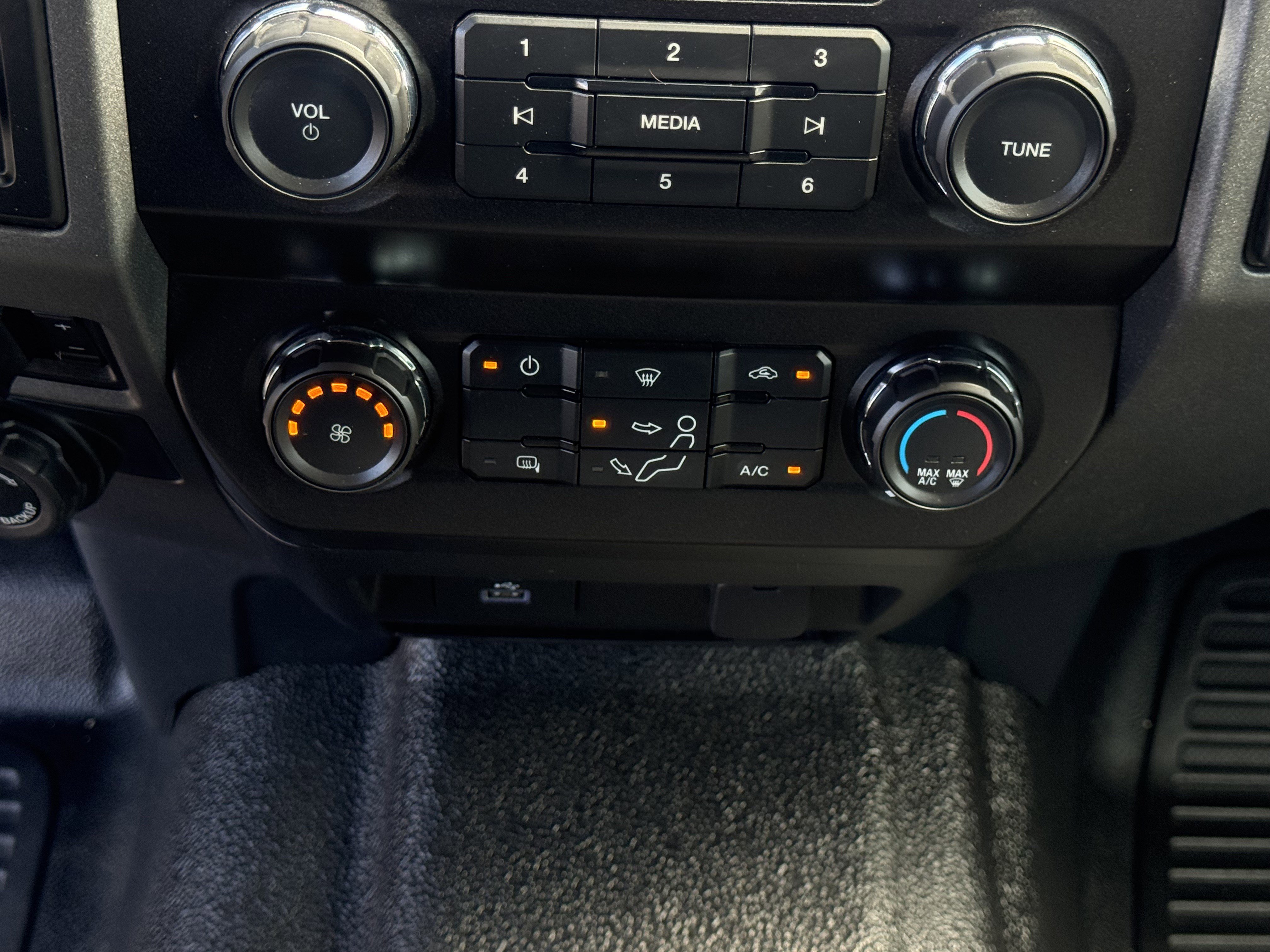 Used 2022 Ford F350 XL w/ STX Appearance Package image 22