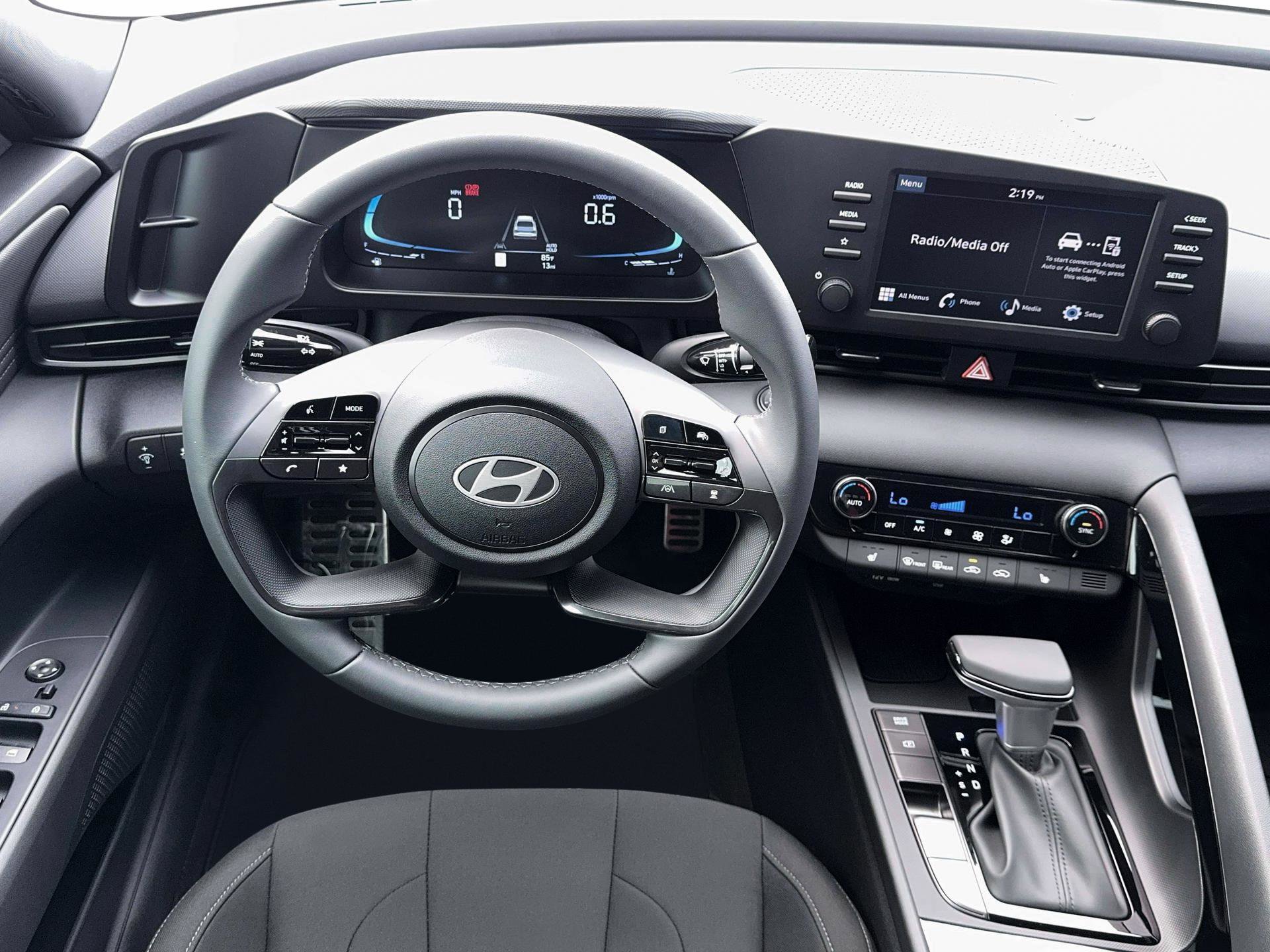 New 2026 Hyundai Elantra SEL Sport Premium FWD image 17