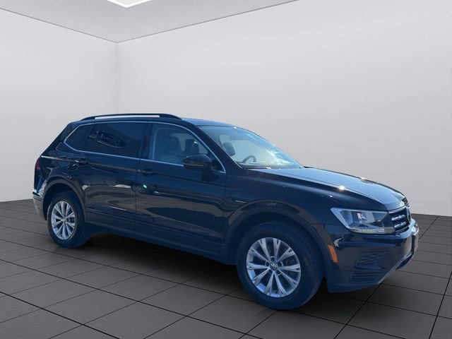 Used 2019 Volkswagen Tiguan SE w/ Panoramic Sunroof Package image 8