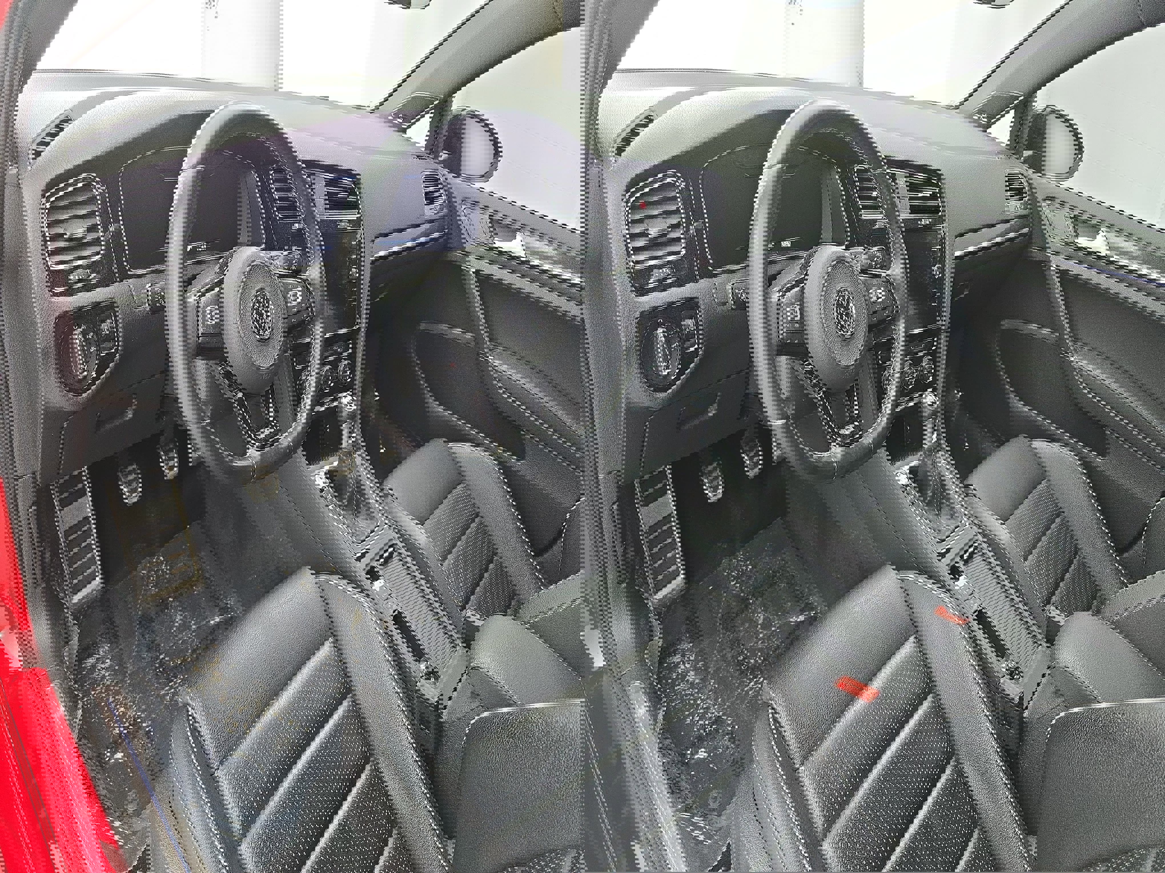 Used 2019 Volkswagen Golf R 4-Door image 15