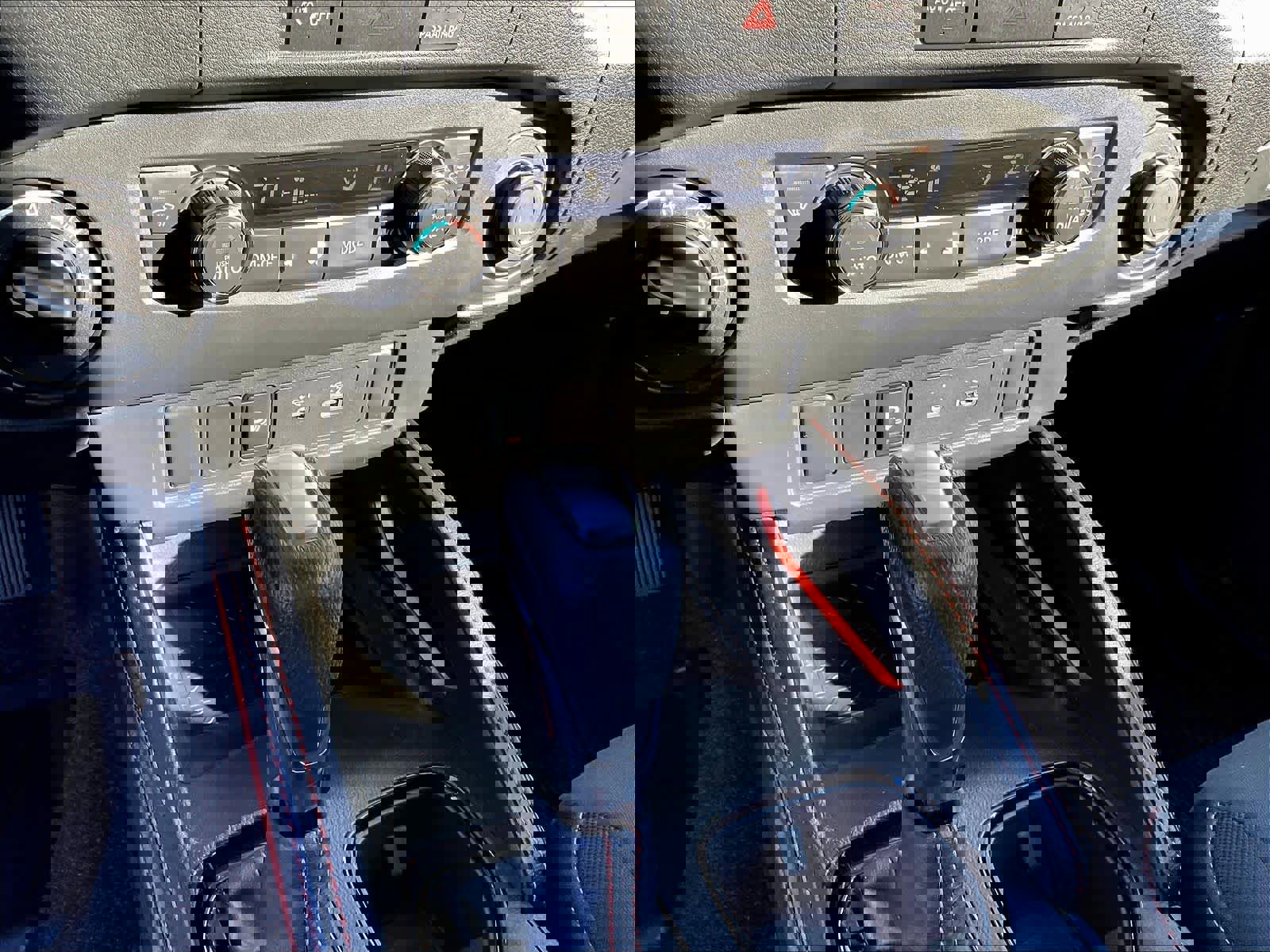 Used 2024 Nissan Frontier PRO-4X w/ Technology Package image 36