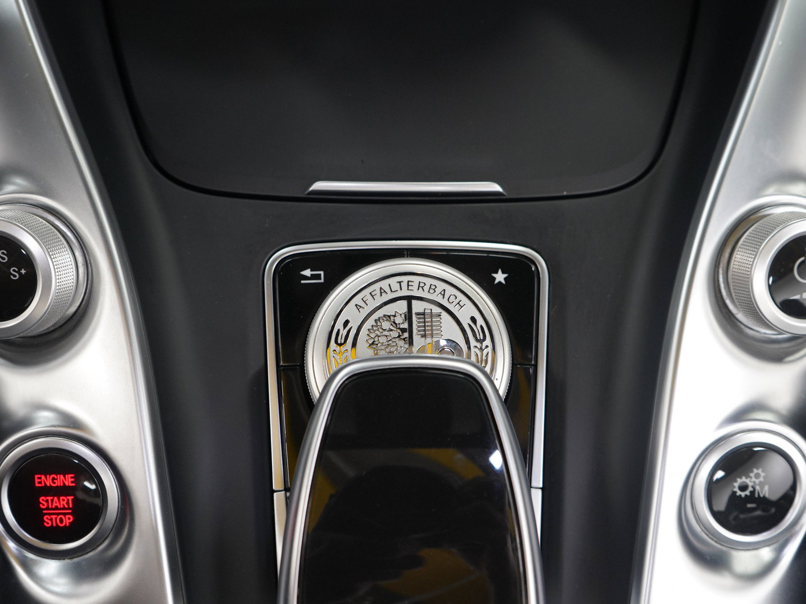Used 2019 Mercedes-Benz AMG GT Roadster image 20
