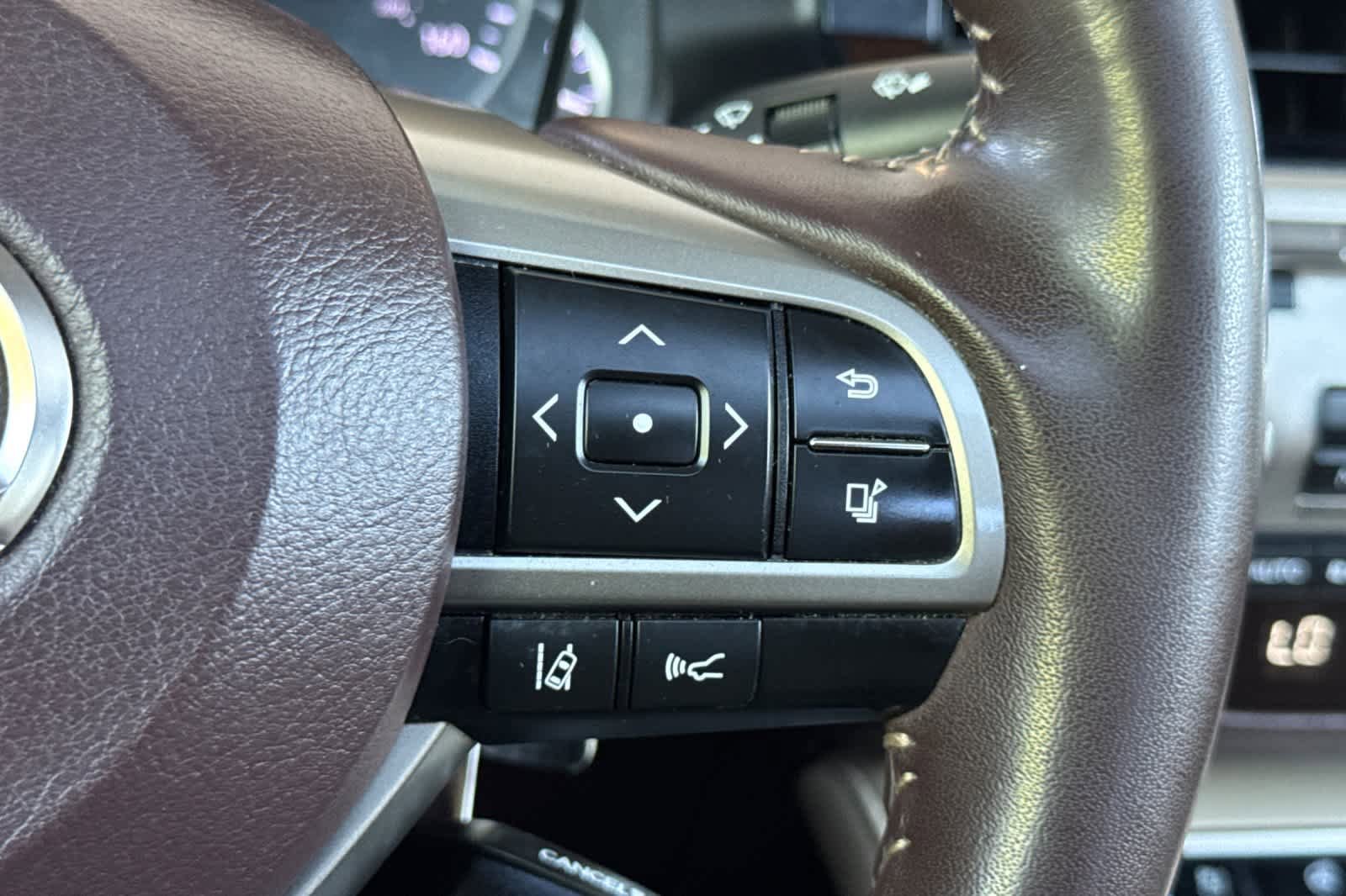 Used 2018 Lexus ES 350 w/ Navigation System Package FWD image 27