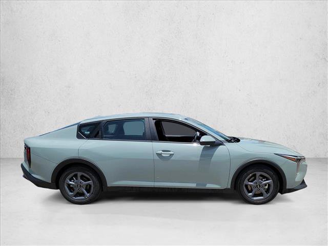 Used 2025 Kia K4 FWD image 4
