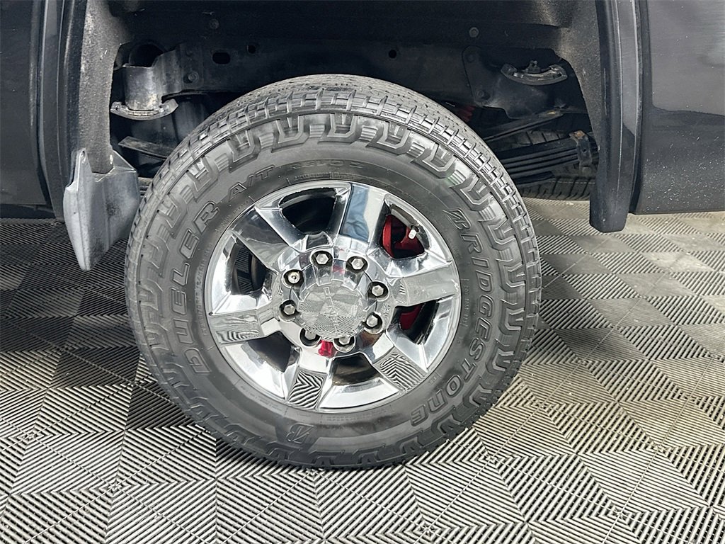 Used 2015 GMC Sierra 3500 Denali w/ Suspension Package, Off-Road image 33