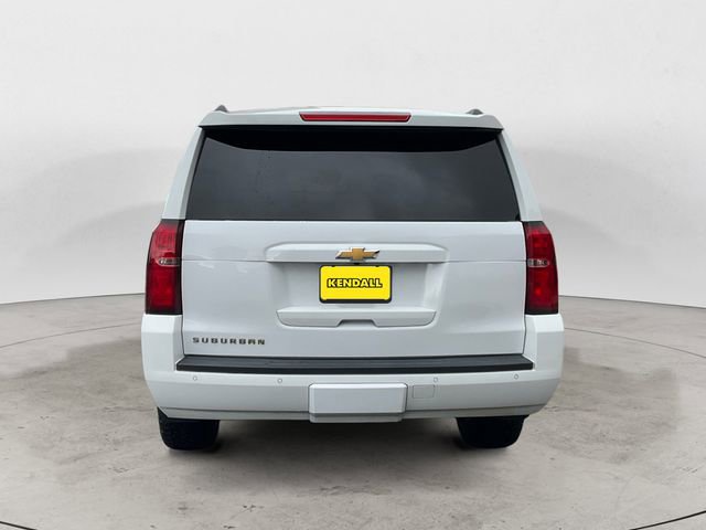 Used 2019 Chevrolet Suburban LT w/ Luxury Package image 4